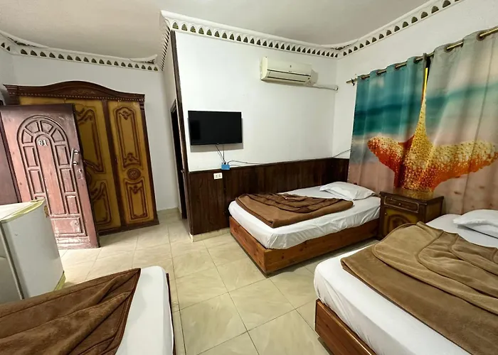 Hotel Seven Heaven Diving Center *