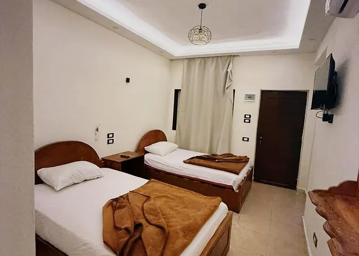 Seven Heaven Diving Center Hotel