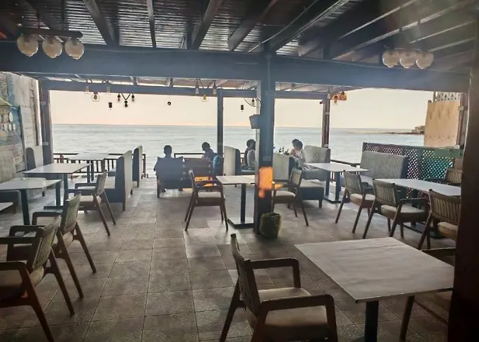 Seven Heaven Diving Center Hotel *