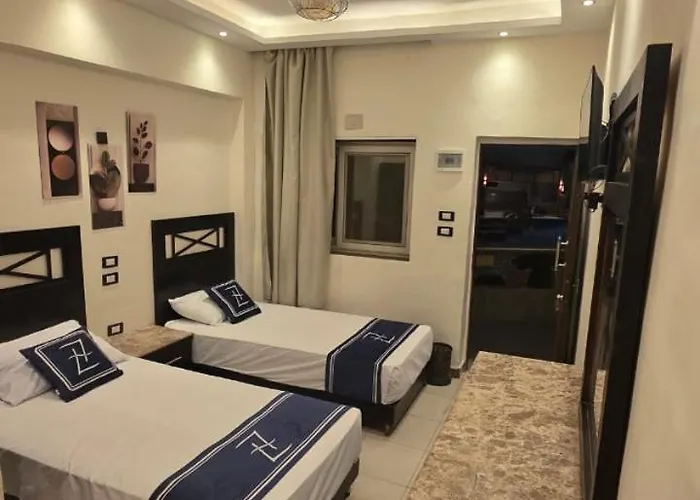 Seven Heaven Diving Center Hotel